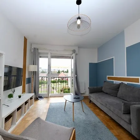 6 Pers - 3 Ch & 2 Sdb Apartment