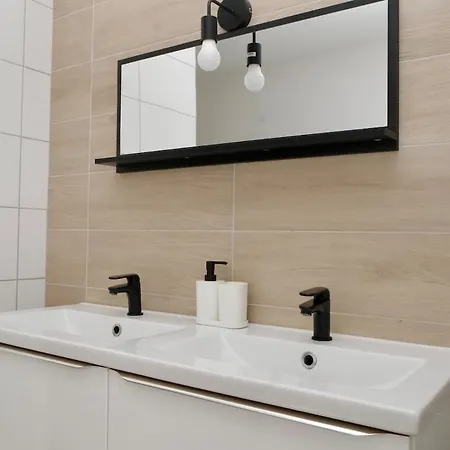 6 Pers - 3 Ch&2 Sdb Appartement Rouen